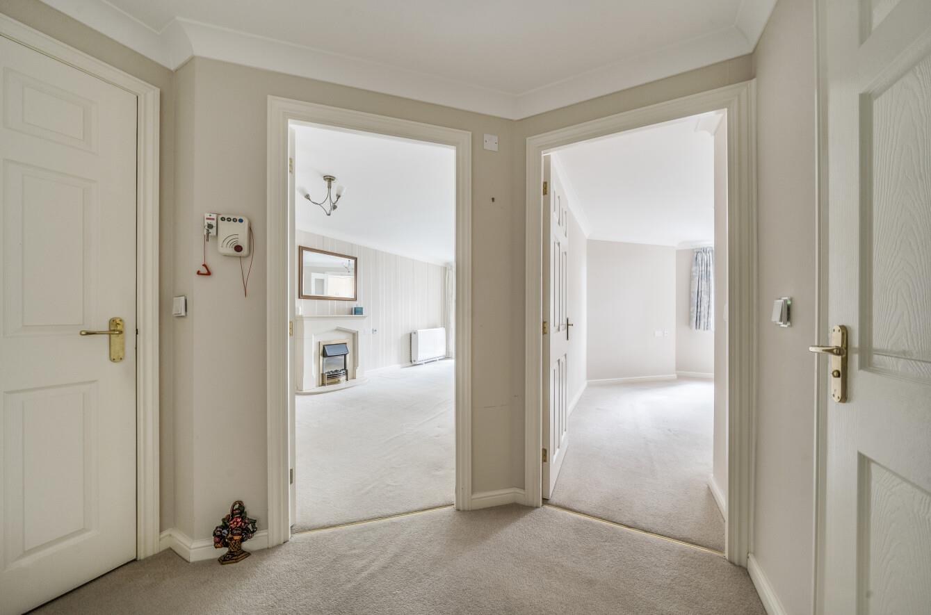 Pantygwydr Court, Uplands, Swansea, SA2 0AW